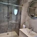 Guesthouse- Deluxe Double Maison d'hôtes 3*