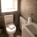 Guesthouse- Deluxe Double Maison d'hôtes