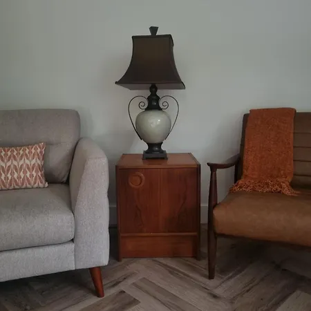 招待所 Guesthouse